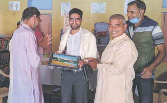 एसडीएम ने किया नैनखेड़ी पुस्तकालय का उद्घाटन