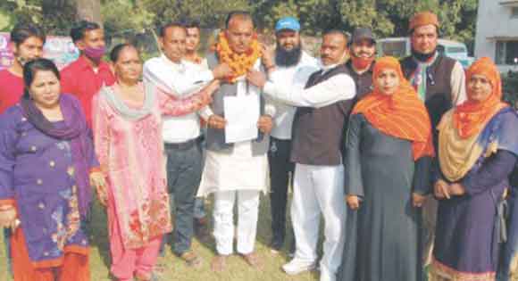 रेलवे यात्री सलाहकार समिति के नवनियुक्त सदस्य का किया स्वागत