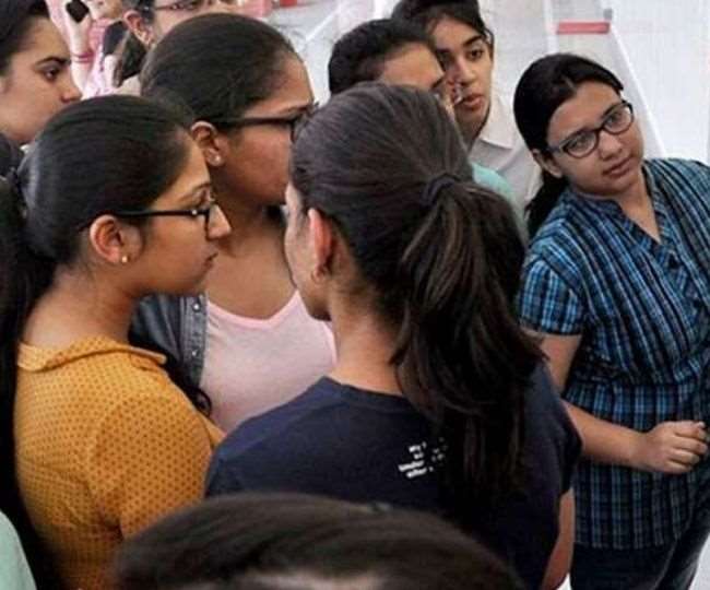 UPTET 2020: यूपी सरकार ने टीईटी परीक्षा कराने की दी अनुमति, फरवरी के आखिरी सप्ताह में हो सकती है परीक्षा