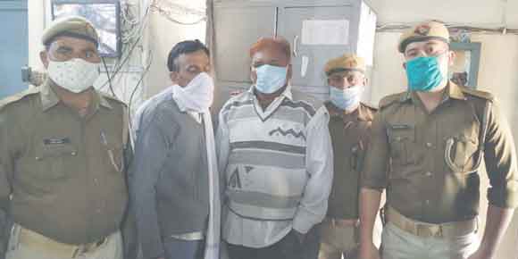 पुलिस ने जुआं खेलते दो आरोपी पकड़े