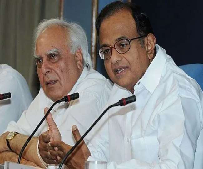 Congress internal politics: विस्फोट के मुहाने पर कांग्रेस का अंदरूनी घमासान