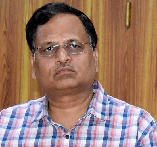 Corona In Delhi: दिल्ली के स्वास्थ्य मंत्री ने कहा- प्रदूषण नहीं, लापरवाही से बढ़ रहा कोरोना