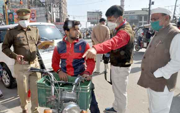 डीएम व एसएसपी की अगुवाई में चलाया मॉस्क चैकिंग अभियान