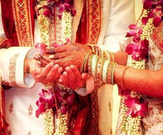 Coronavirus Wedding Guidelines in UP: शादी समारोहों में बैंड-डीजे पर भी रोक, कुल 100 लोग हो सकेंगे शामिल