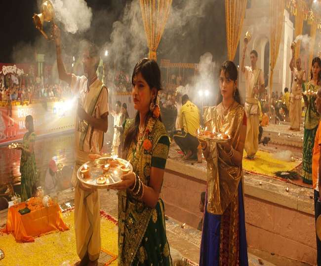Dev Deepawali 2020 Date: कब है देवताओं की दीपावली? जानें पूजा का शुभ मुहूर्त एवं महत्व