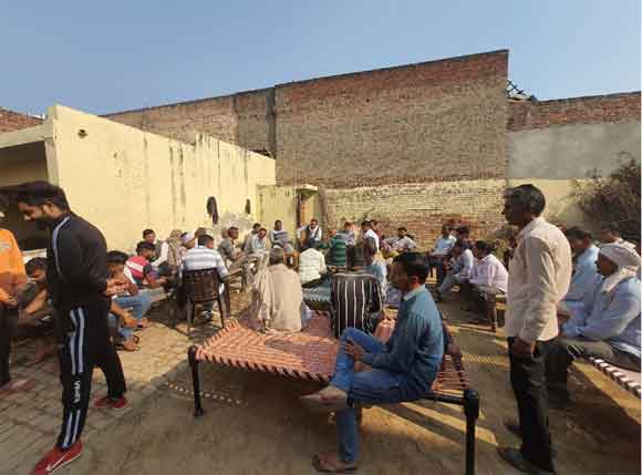 रणखंडी में हुई किसानों की पंचायत में लिया गया निर्णय मुआवजे की मांग को लेकर 9 नवंबर को धरना प्रदर्शन करेंगे किसान