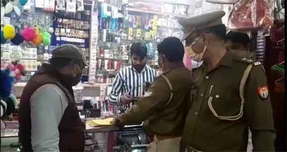कोतवाली पुलिस ने बिना मास्क घूम रहे लोगों के काटे चालान, मचा हडकंप