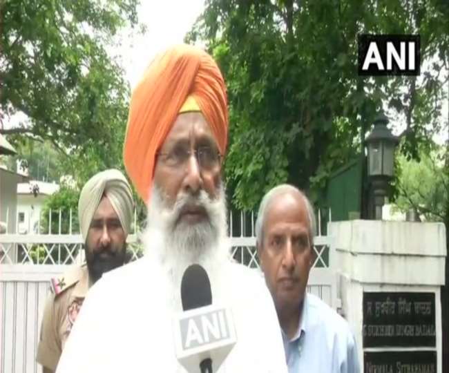 LIVE Farmers Protest in Delhi: किसानों के समर्थन में सुखदेव सिंह ने पद्म भूषण अवार्ड को वापस करने का किया एलान