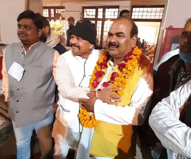 LIVE UP MLC Election Results: विधान परिषद चुनाव में ढहा शिक्षक संघों का किला, भाजपा ने फहराई पताका