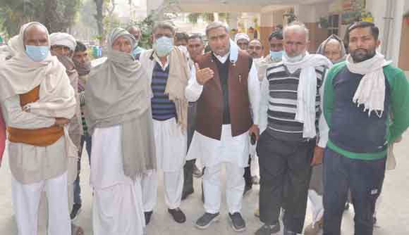 जिलाधिकारी से लगाई राशन डीलर की कार्यप्रणाली की जांच की गुहार