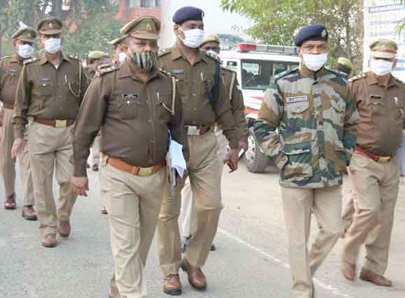 एसएसपी ने किया पुलिस लाईन का निरीक्षण