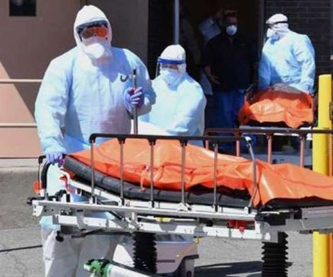 देश में बीते 24 घंटों में आए कोरोना के 2.67 लाख मामले, 4529 लोगों की मौत