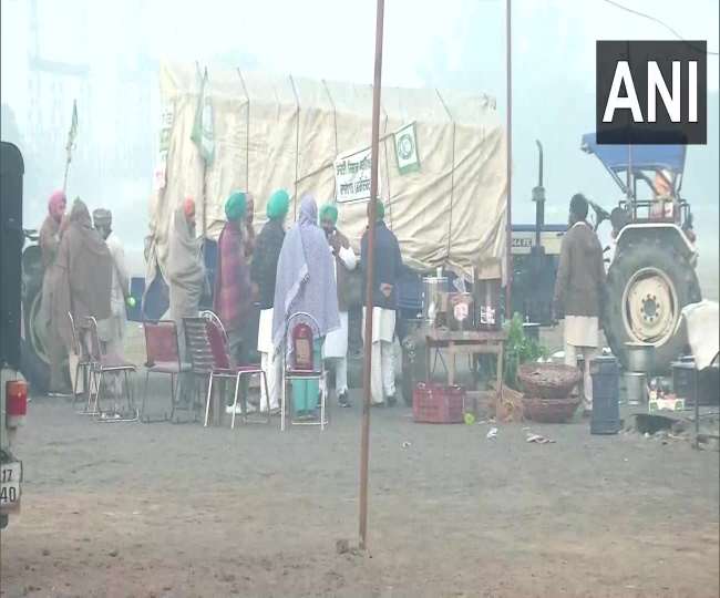 LIVE Farmers Protest in Delhi: किसान अपनी मांगों पर अड़े, प्रदर्शन लगातार जारी