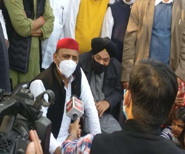 लखनऊ में हिरासत में समाजवादी पार्टी के अध्यक्ष अखिलेश यादव, बोले-भाजपा कर रही लोकतंत्र की हत्या