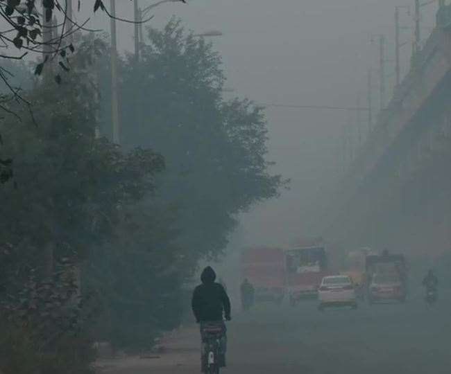 Weather Update: यूपी और दिल्ली में छाया कोहरा, पहाड़ी इलाकों में बारिश-बर्फबारी की संभावना
