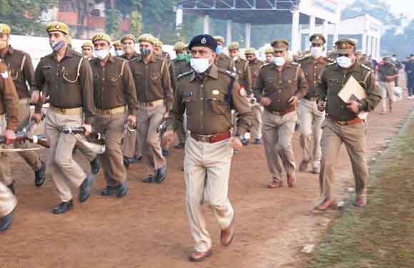 एसएसपी ने किया पुलिस लाईन का निरीक्षण