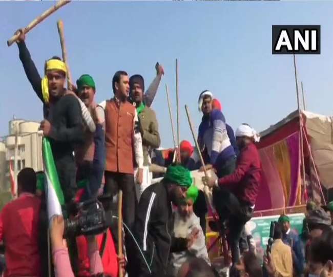 LIVE Kisan Andolan: 21वें दिन पहुंचा किसानों का आंदोलन, नोएडा-दिल्ली को जोड़ने वाला चिल्ला बॉर्डर किया बंद