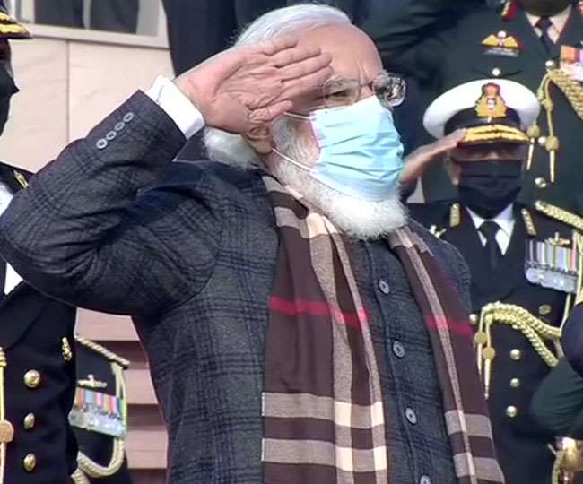 LIVE : नेशनल वॉर मेमोरियल पहुंचे पीएम मोदी, विजय दिवस पर प्रज्जवलित करेंगे ‘स्वर्णिम विजय मशाल