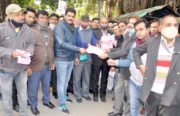 सहारनपुर अधिवक्ता एसोसिएशन के वार्षिक चुनाव में प्रत्याशियों ने चलाया सम्पर्क अभियान