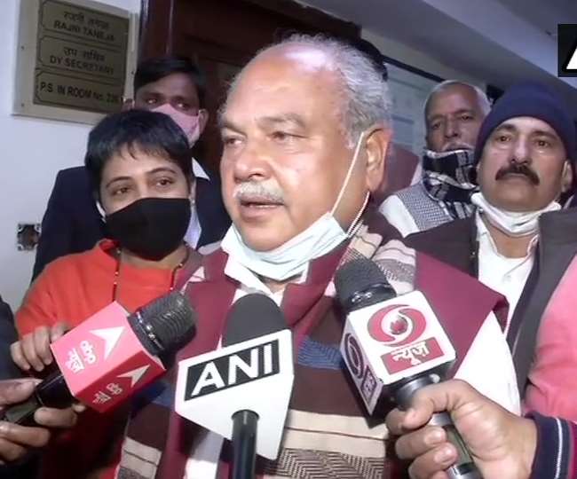 LIVE Kisan Andolan: सिंघु और टीकरी बॉर्डर के साथ यूपी गेट पर भी जमा हैं हजारों किसान प्रदर्शनकारी