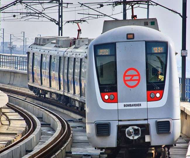 Train and Delhi Metro in Lockdown: संकट को अवसर में बदला, मजबूत किया बुनियादी ढांचा