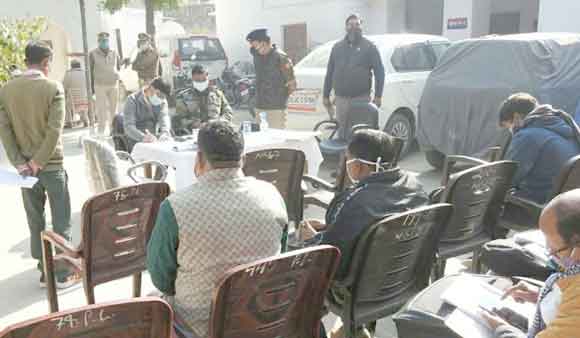 थाना समाधान दिवस में शिकायतों का कराएं त्वरित निदान