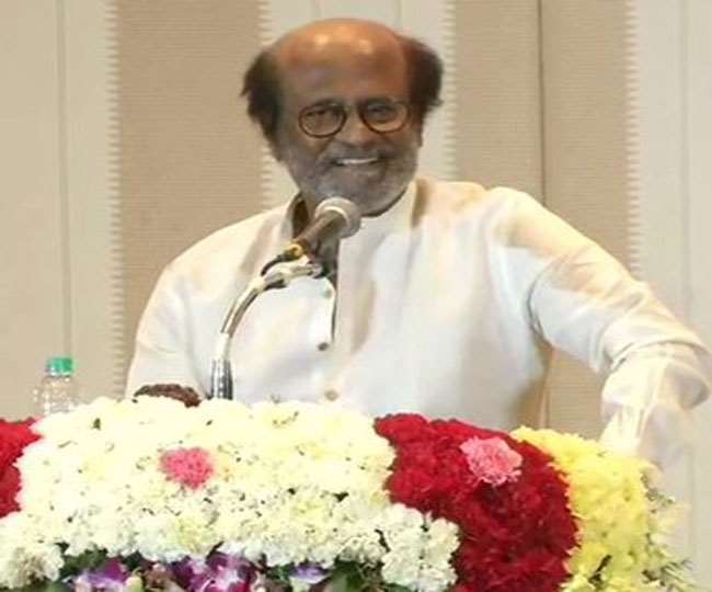 अभिनेता रजनीकांत का बड़ा एलान, नहीं करेंगे राजनीति में एंट्री, लेकिन करते रहेंगे लोगों के लिए काम