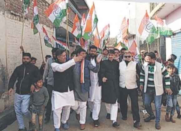 कांग्रेसजनों ने निकाली किसान संदेश यात्रा