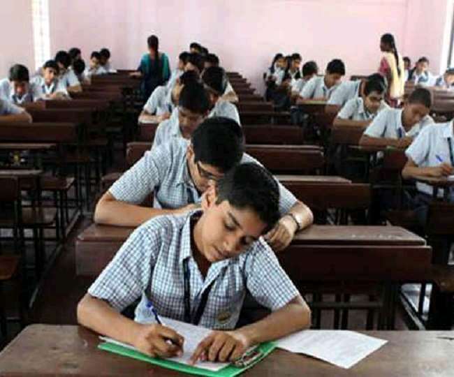 ऑनलाइन नहीं होगी सीबीएसई की दसवीं और बारहवीं बोर्ड परीक्षा, आज होगा परीक्षा कार्यक्रम का एलान