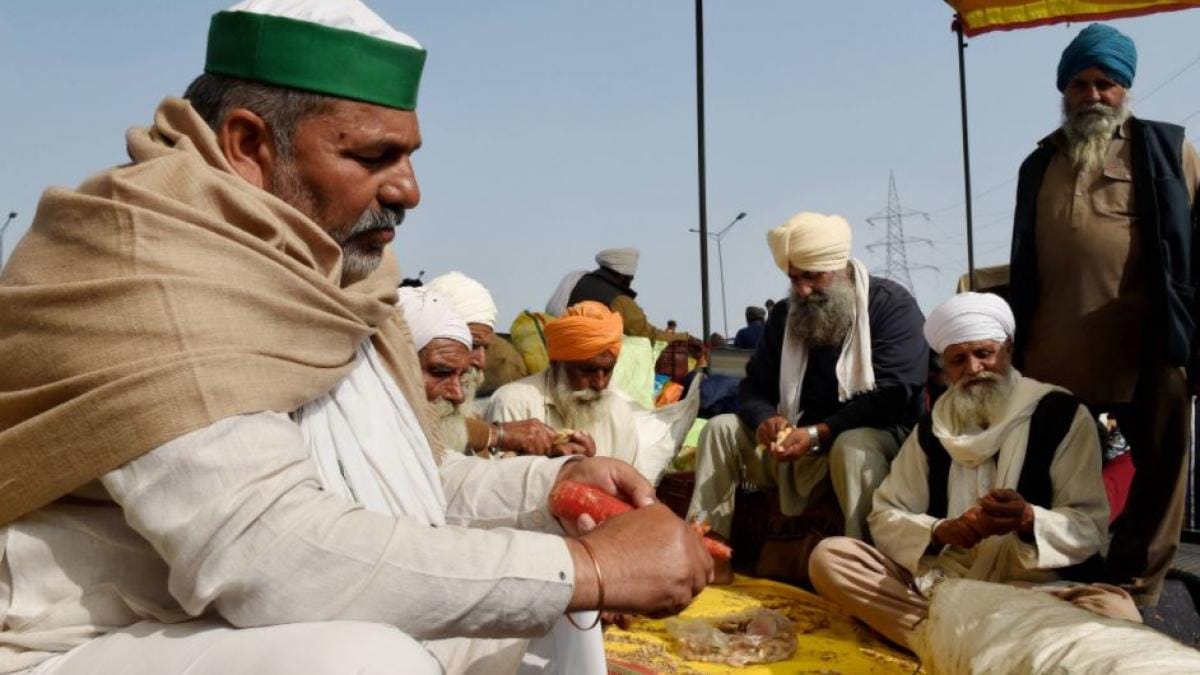 किसान आंदोलन: भड़के राकेश टिकैत, कहा-गीदड़ की मौत आती है तो गांव की तरफ भागता है