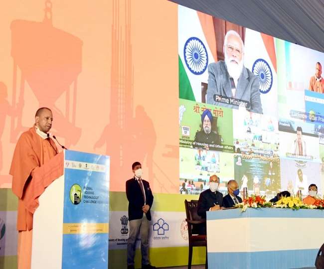 UP में 17.58 लाख से अधिक शहरी गरीब परिवारों को PM आवास का लाभ देने की तैयारी में CM योगी आदित्यनाथ