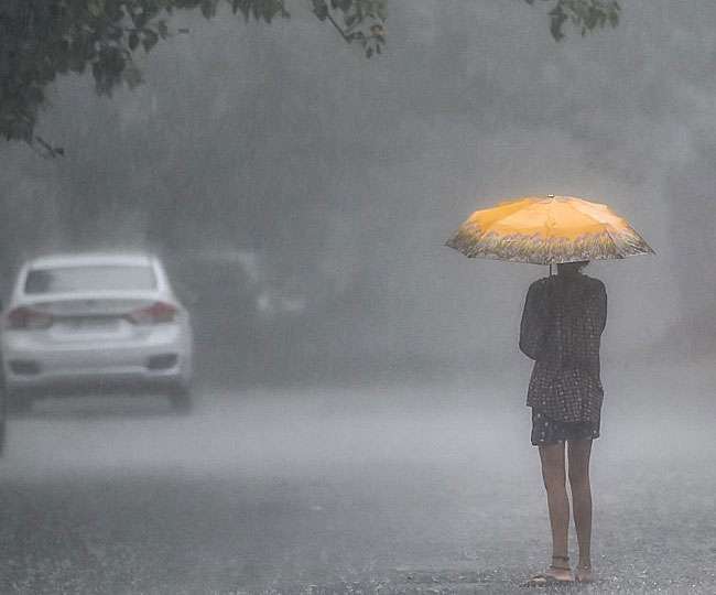 Weather Update: देश के कई हिस्सों में जोरदार बारिश से मौसम खराब, जानें- क्या है आपके शहर का पूर्वानुमान