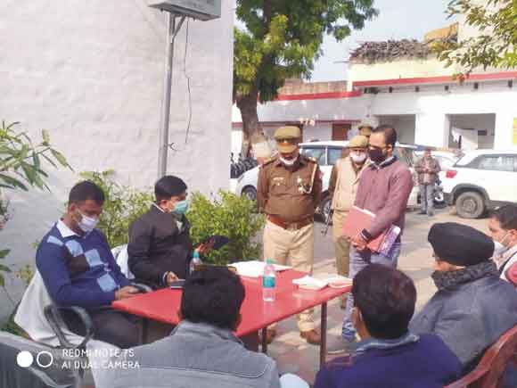 शिकायतों के निस्तारण में फर्जी आंकड़ेबाजी करने वाले कर्मियों के विरूद्ध कठोर कार्यवाही होगी: जिलाधिकारी