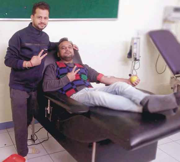 नेगेटिव रक्तसमुह के दान को हमेशा तैयार रहता है कोहली परिवार: भरत कोहली