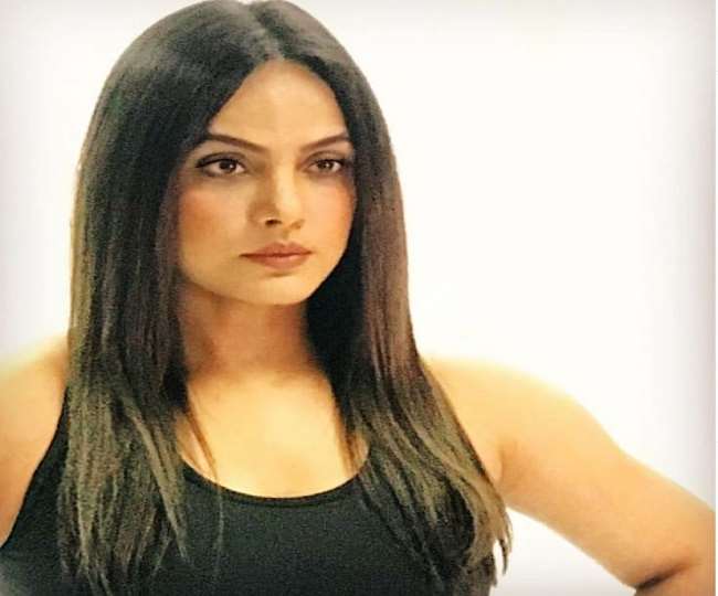 Neetu Chandra का दावा, आर. माधवन के कहने पर ‘तनु वेड्स मनु’ में कंगना रनोट से किया गया रिप्लेस