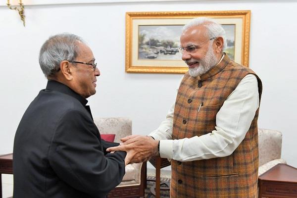 अंतिम किताब में प्रणब मुखर्जी ने लिखा- पीएम मोदी को असहमति की आवाज सुननी चाहिए