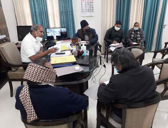 सभी निर्माण कार्यों की तकनीकि जांच कराई जाए-मण्डलायुक्त