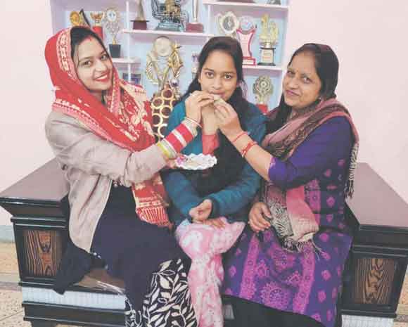 किसान की बेटी ने विश्वविद्यालय स्तर पर किया तीसरा स्थान हासिल