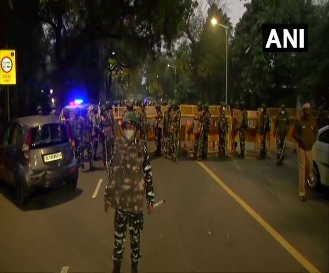 दिल्ली में इजरायल दूतावास के पास धमाका, सभी हवाई अड्डों, अयोध्या, हरिद्वार सहित कई जगहों पर अलर्ट