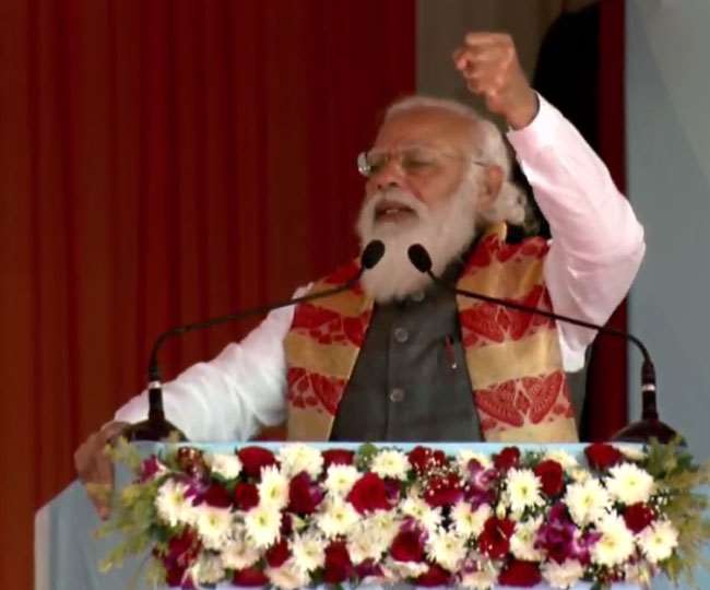 LIVE: PM मोदी ने किया असम के सोनितपुर में दो अस्पतालों का शिलान्यास, जनता को कर रहे संबोधित