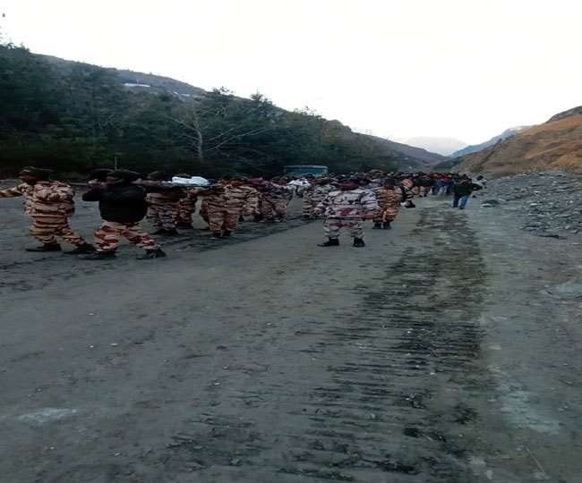 Uttarakhand Chamoli Disaster News: उत्तराखंड में ग्लेशियर टूटने से भारी तबाही, 150 से ज्यादा लापता, सेना, एसडीआरएफ; आइटीबीपी का रेस्क्यू ऑपरेशन