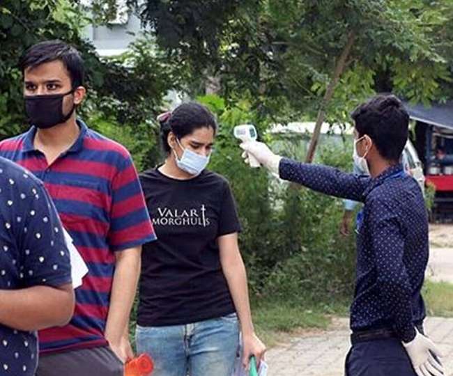 Universities and Colleges Reopen: देशभर में बंद पड़े विश्वविद्यालय और कॉलेज जल्द खुलेंगे, यूजीसी ने दी हरी झंडी