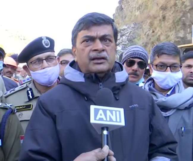 LIVE Uttarakhand Glacier Burst News: केंद्रीय ऊर्जा मंत्री आरके सिंह ने किया आपदा प्रभावित तपोवन का दौरा, कहा-1500 करोड़ रुपये के नुकसान का अनुमान