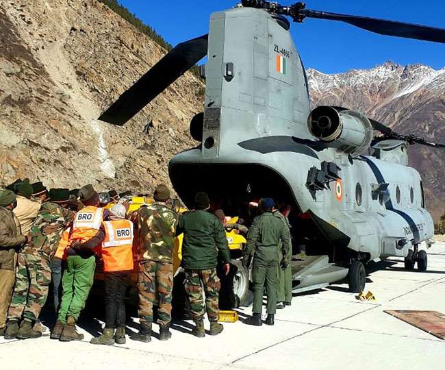 LIVE Uttarakhand Glacier Burst: रेस्‍क्‍यू ऑपरेशन के लिए मशीन लेकर चमोली पहुंचा चिनुक हैलीकॉप्‍टर