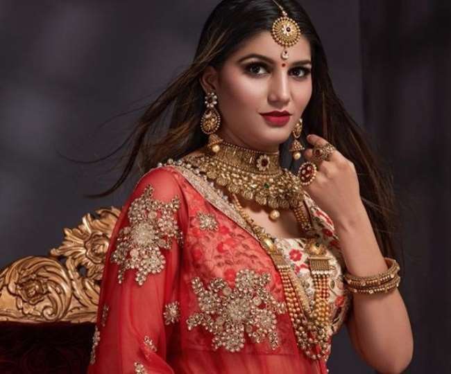Sapna Choudhary: मुश्किल में हरियाणवी डांसर-सिंगर सपना चौधरी, दिल्ली पुलिस ने दर्ज की FIR; पढ़िये- पूरा मामला