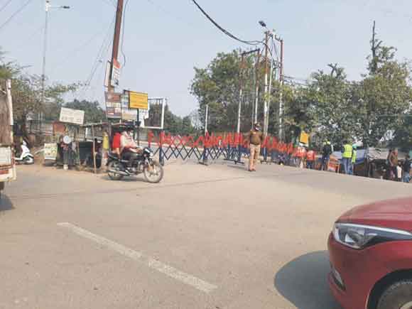 ट्रायल के लिए तीन घंटे बंद रहा कोर्ट रोड पुल