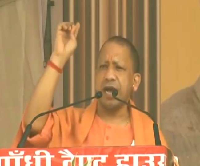 CM Yogi in Moradabad : मजदूरों के ल‍िए सरकार पूरी व्यवस्था करेगी, उनके बच्चों का खर्च भी उठाएगी : मुख्‍यमंत्री