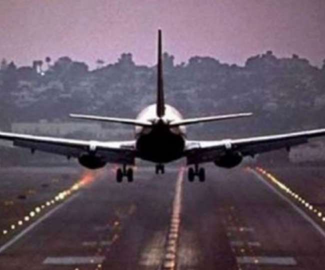 कोरोना के नए वैरिएंट को देखते हुए सरकार ने अंतरराष्ट्रीय यात्रियों के लिए जारी किए नए दिशानिर्देश, आप भी जानें