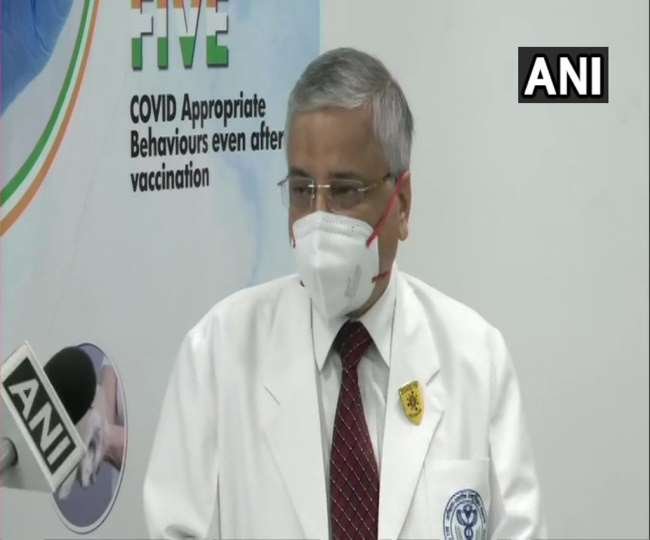 बाजार में साल के अंत तक आ सकता है कोरोना का टीका, AIIMS निदेशक डॉ. गुलेरिया ने जताई उम्मीद