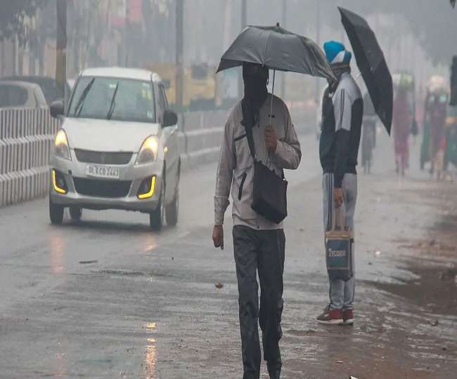 Weather Update: पश्चिमी विक्षोभ के चलते फिर बढ़ा तापमान, इन इलाकों में बारिश का पूर्वानुमान, जानें- अपने शहर का हाल